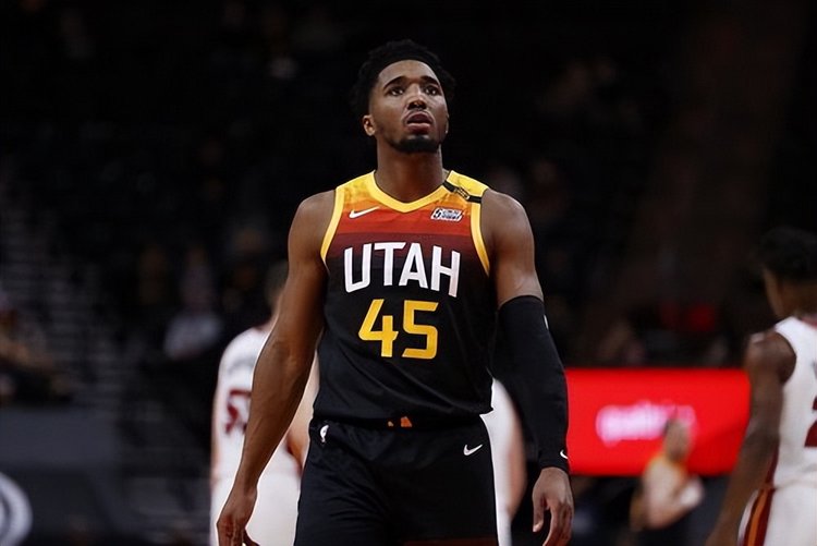 保持透明与 保持透明与