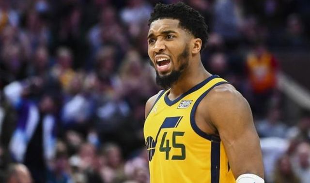 场上的一则 场上的一则