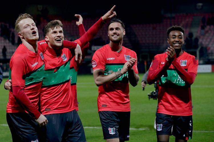 实现账号绑 实现账号绑